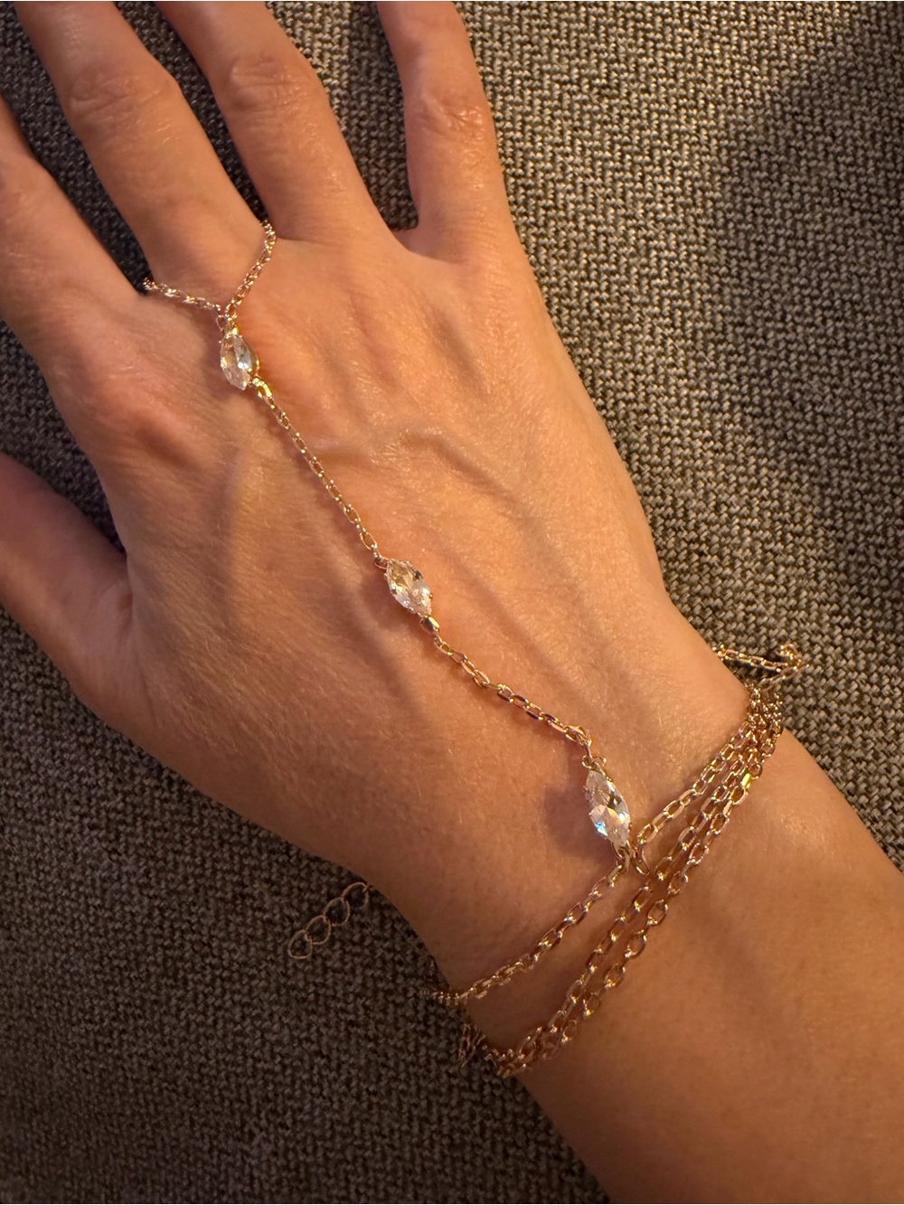 Gold Crystal Hand Chain ring Bracelet - Elegant Gold Tone Women’s Jewelry